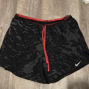 Nike Dri-Fit Run Division Flex Stride XL shorts